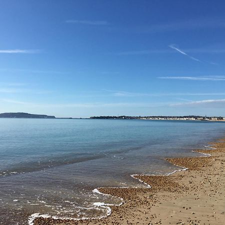 Seafeathers - Luxury Holiday Home With Sea Views Overcombe Bagian luar foto