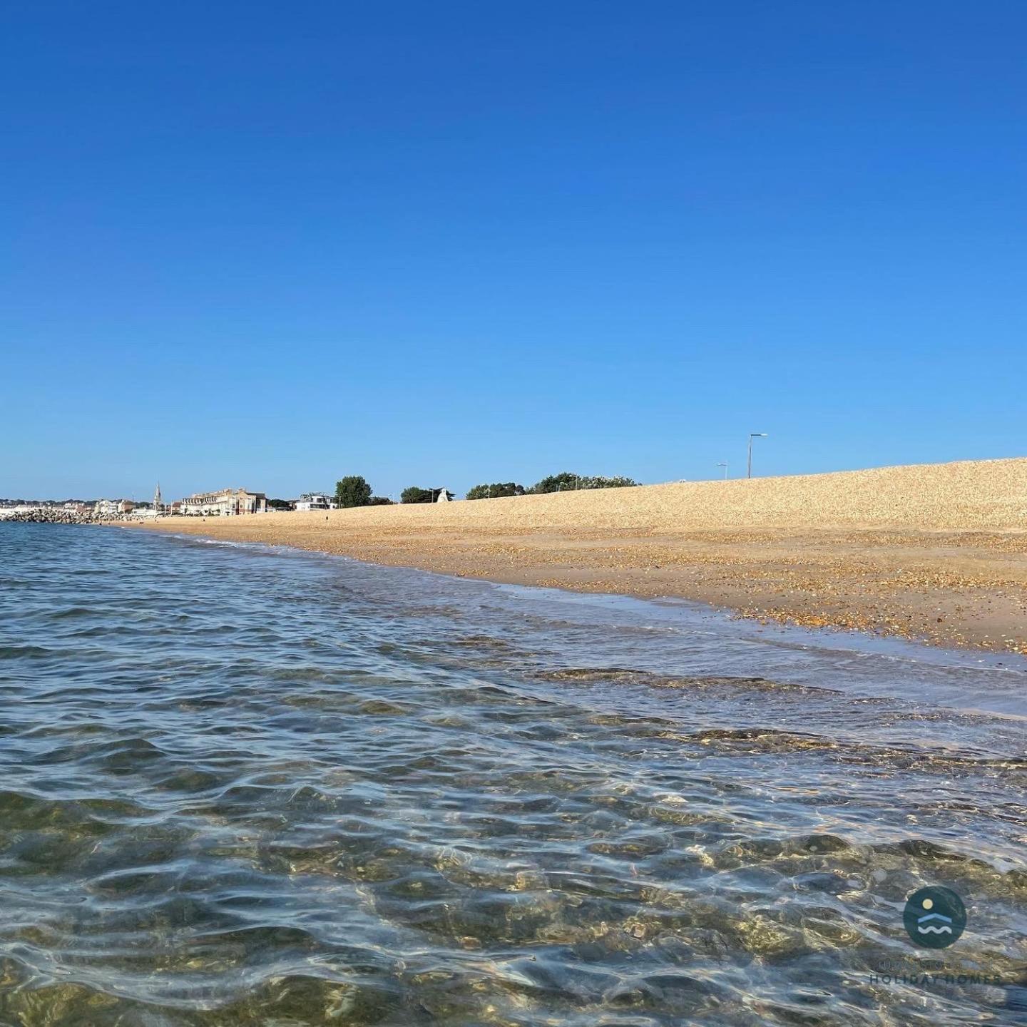 Seafeathers - Luxury Holiday Home With Sea Views Overcombe Bagian luar foto